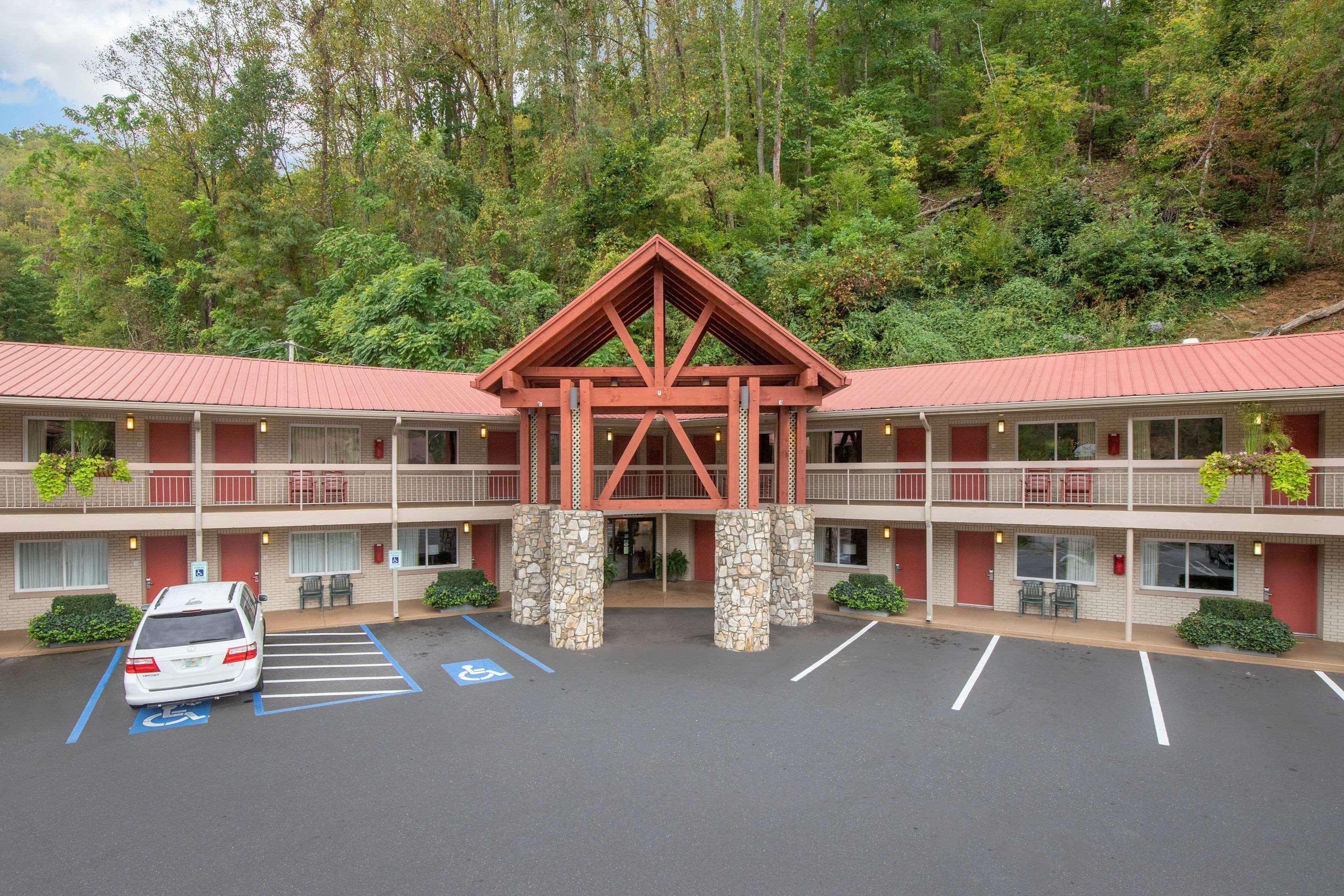Econo Lodge Cherokee Exterior photo